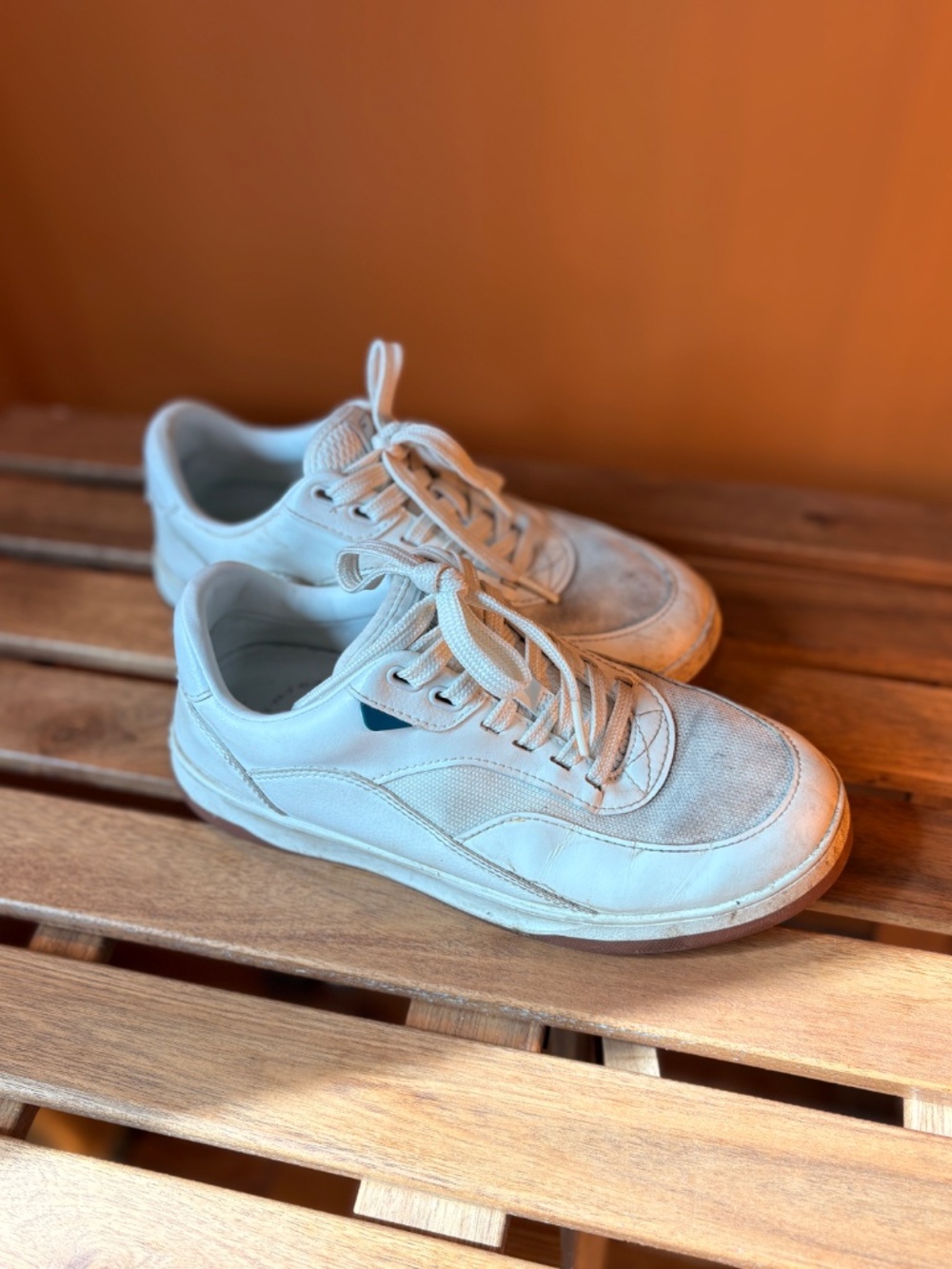 Women's Vessi Shoes (Size 7)